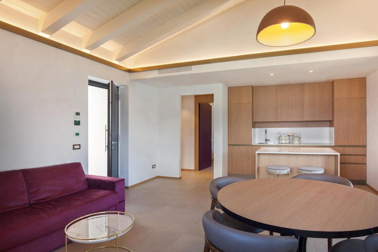Villa Divina - Apt Icona Con Piscina E Vista Lago Castelletto Di Brenzone Exteriér fotografie